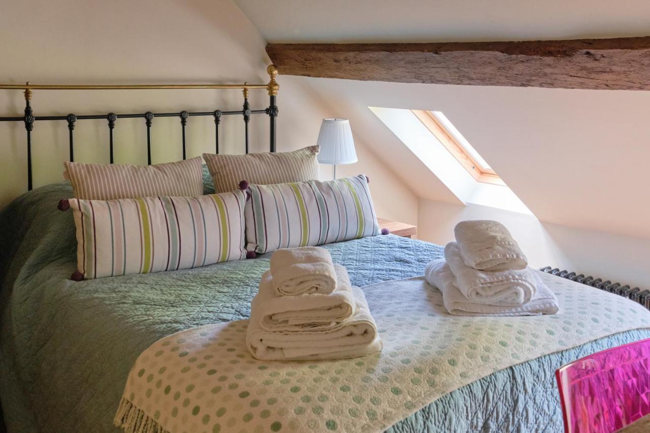 Woodpecker Loft At Millfields Farm Cottages Ashbourne  Exterior photo